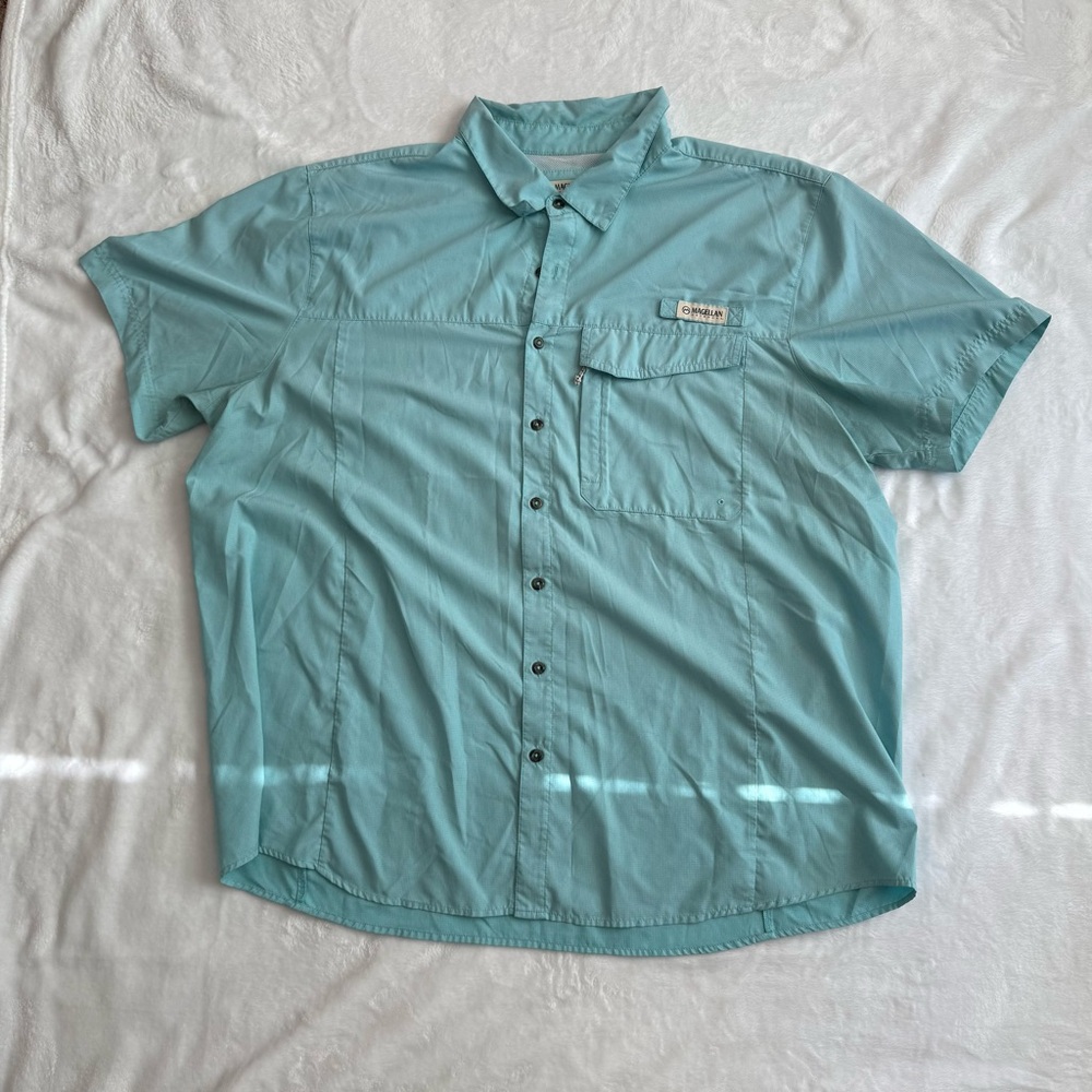 Magellan Outdoors Men's Aqua Short Sleeve Shirt